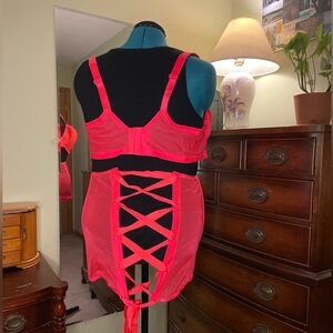 Savage x Fenty SHEER X DEMI SPACER BRA 46DD & LACE UP SKIRT SET 3X, red-pink